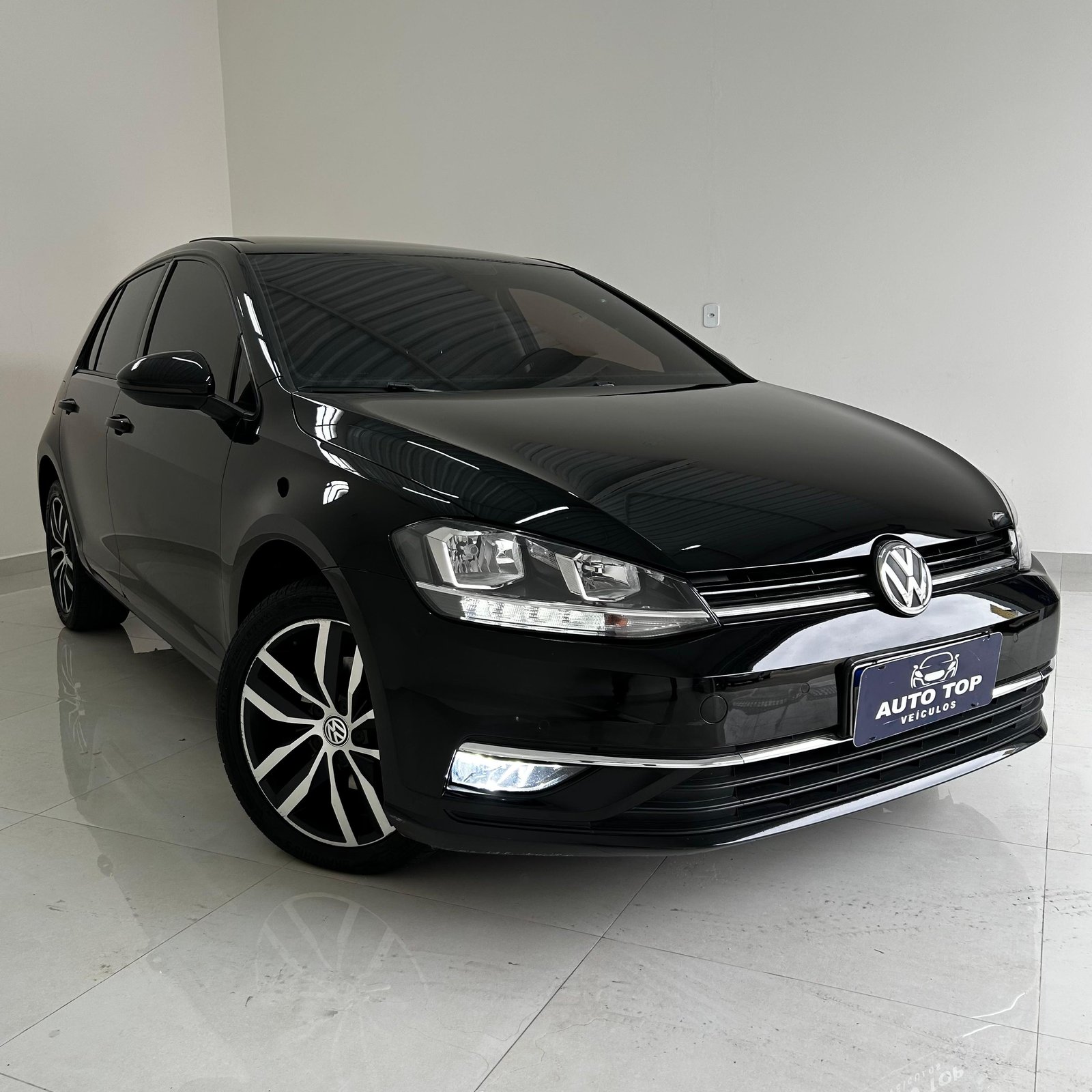 VOLKSWAGEN GOLF 200 TSI 2018
