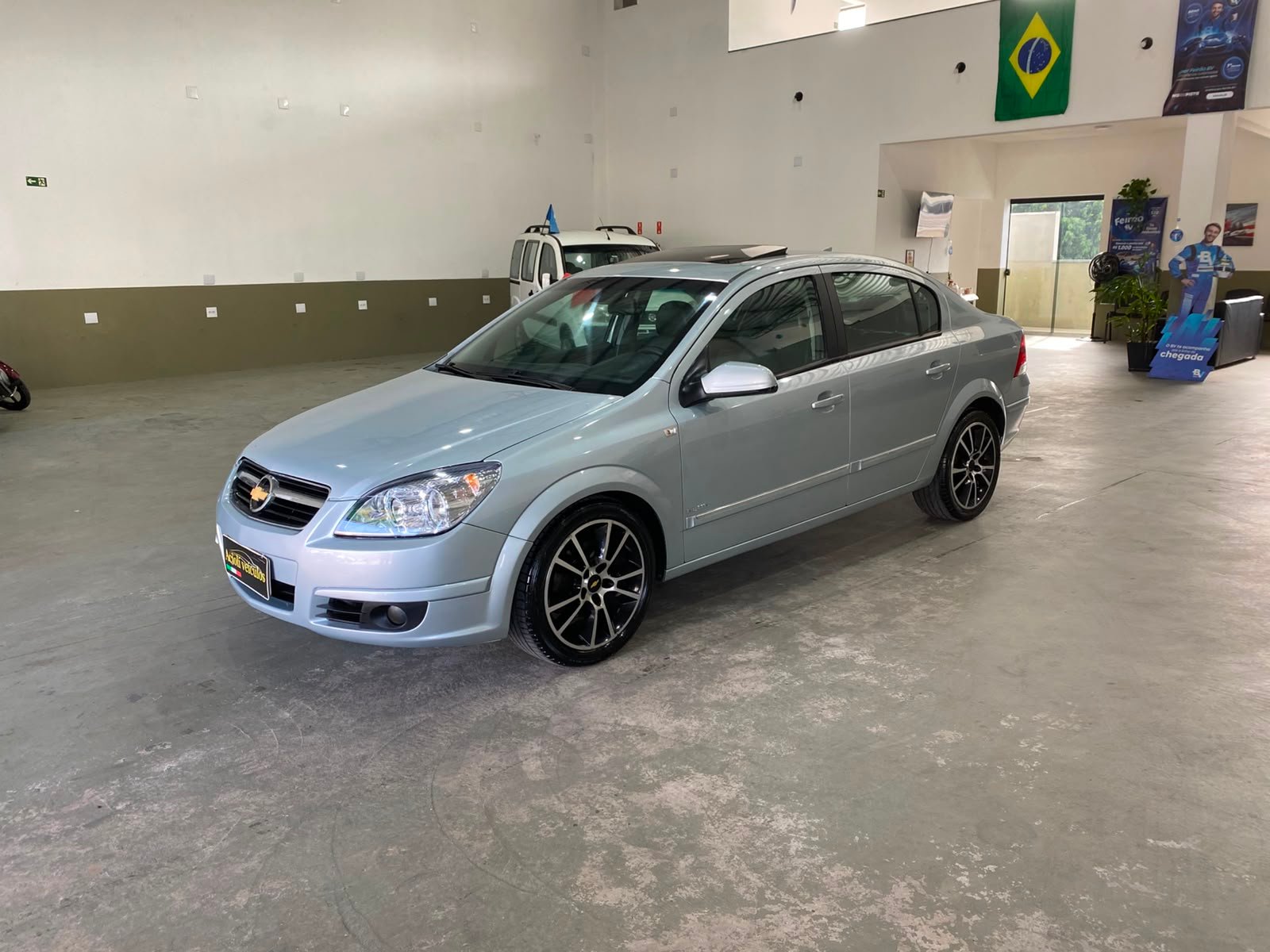 GM/VECTRA SEDAN ELITE