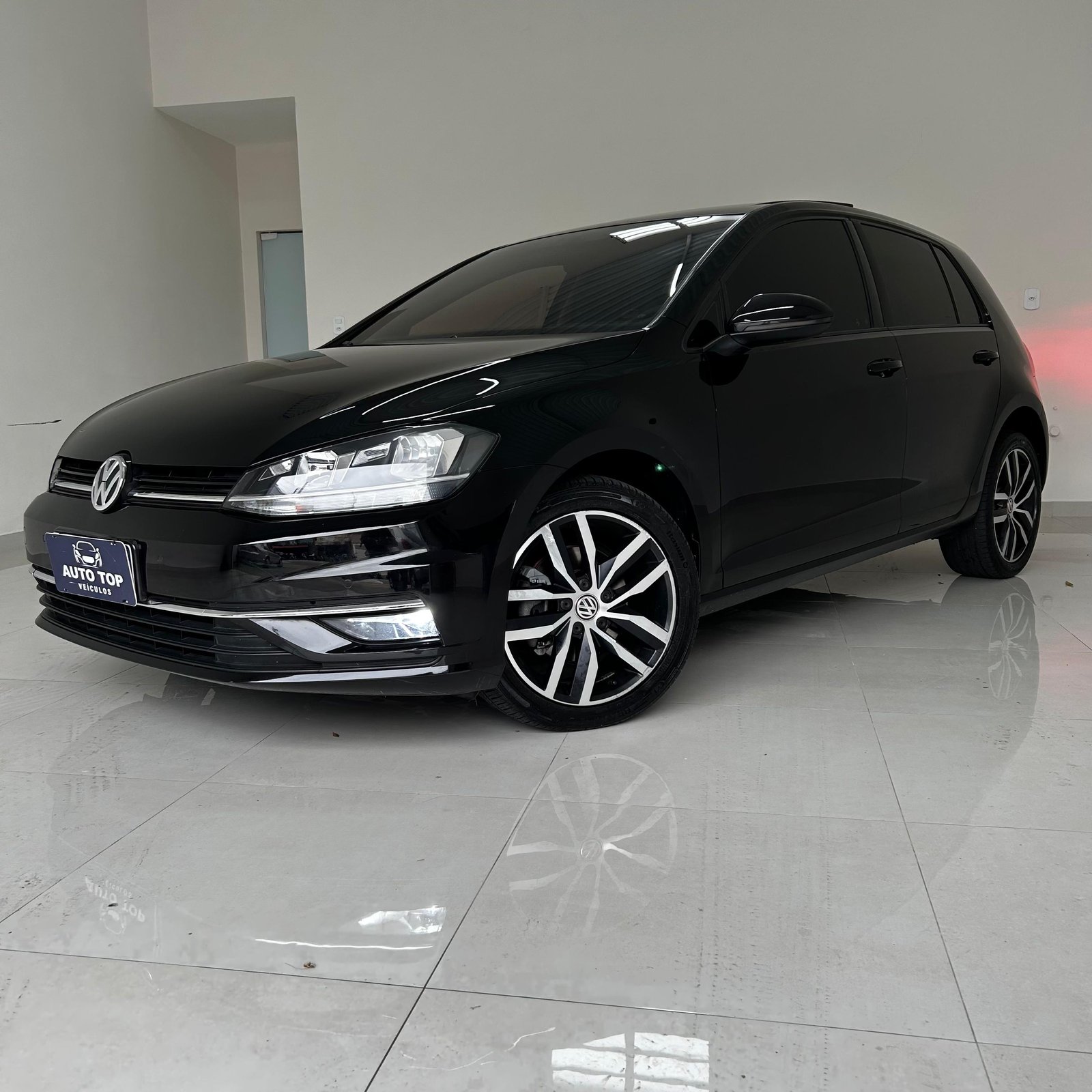 VOLKSWAGEN GOLF 200 TSI 2018