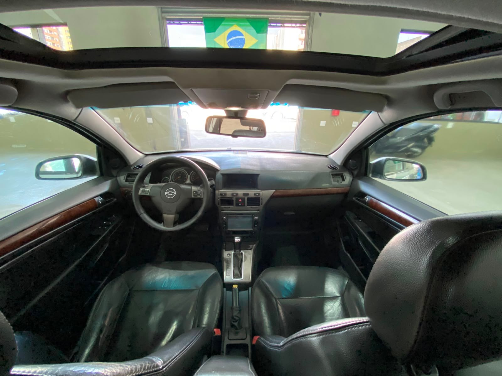 GM/VECTRA SEDAN ELITE