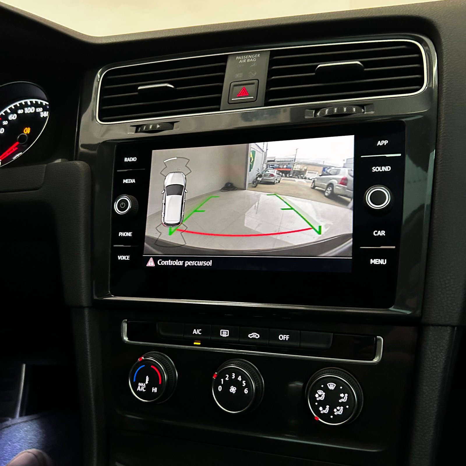 VOLKSWAGEN GOLF 200 TSI 2018