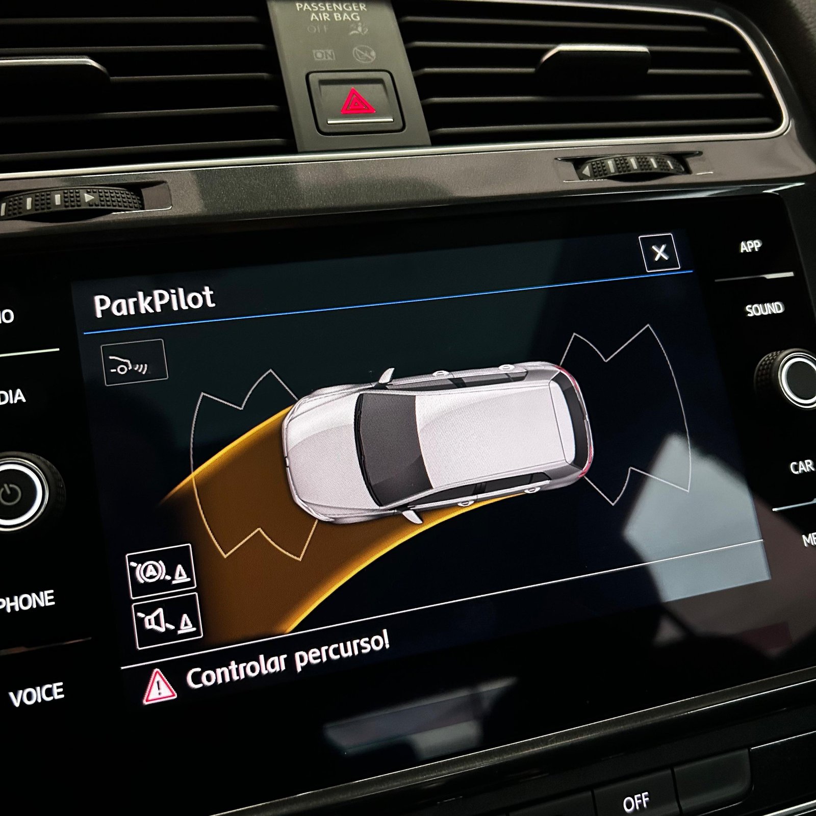 VOLKSWAGEN GOLF 200 TSI 2018