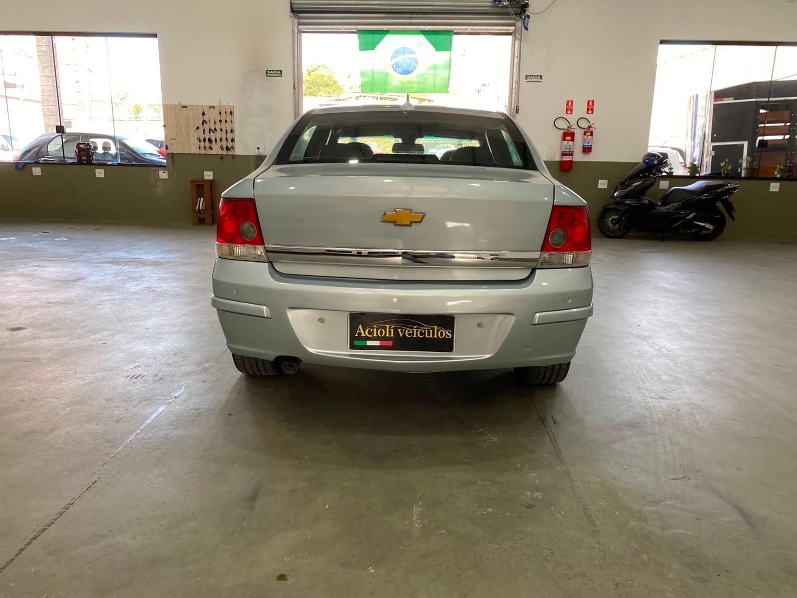 GM/VECTRA SEDAN ELITE