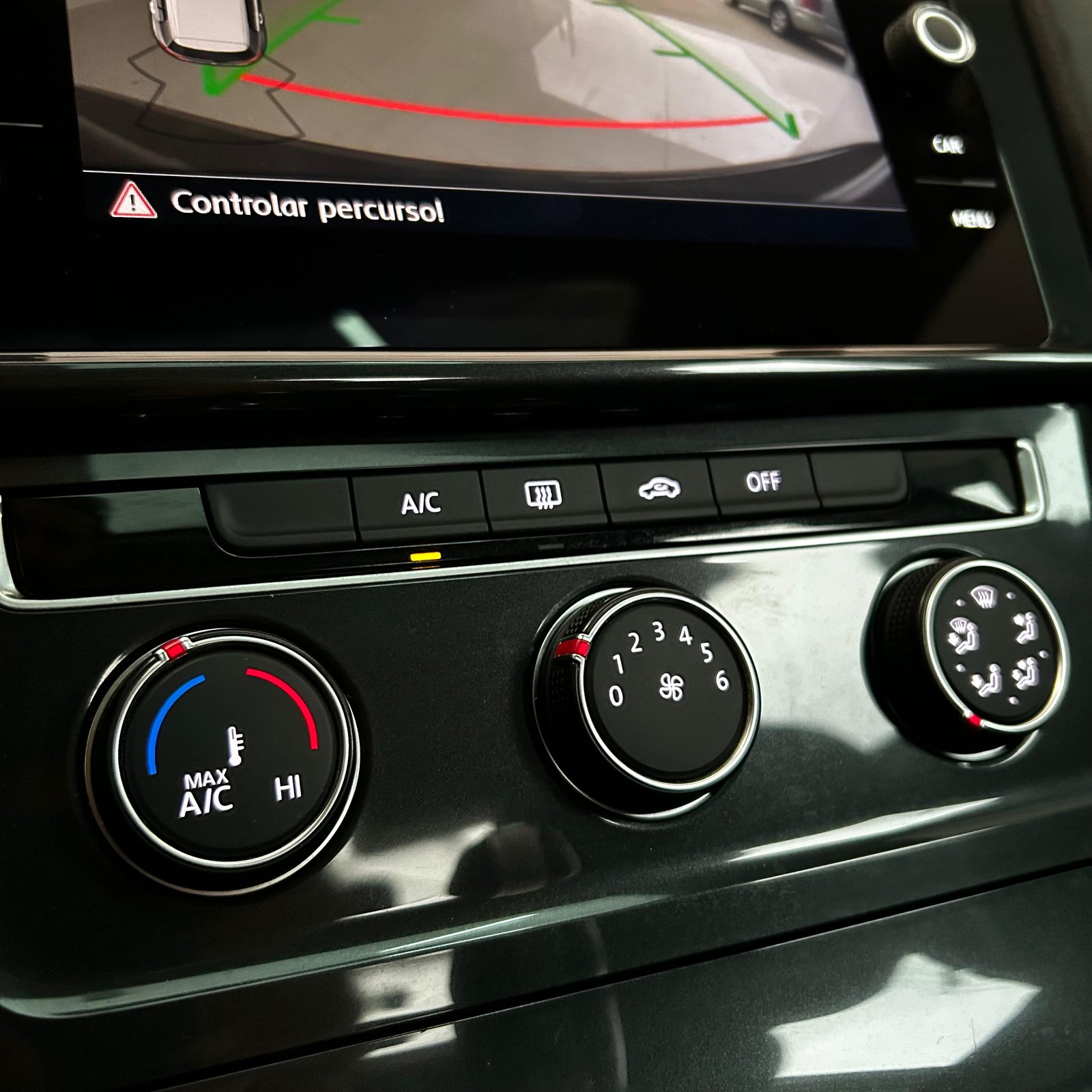 VOLKSWAGEN GOLF 200 TSI 2018